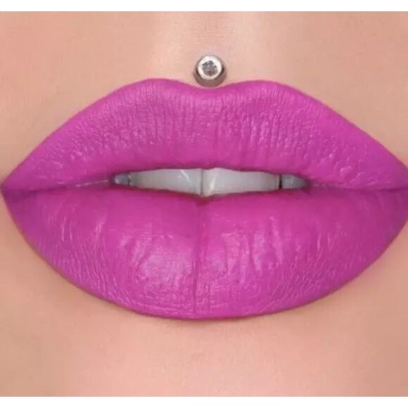 JEFFREE STAR COSMETICS - VELVET TRAP LIPSTICK "ALWAYS FAITHFUL" - Picture 1 of 5